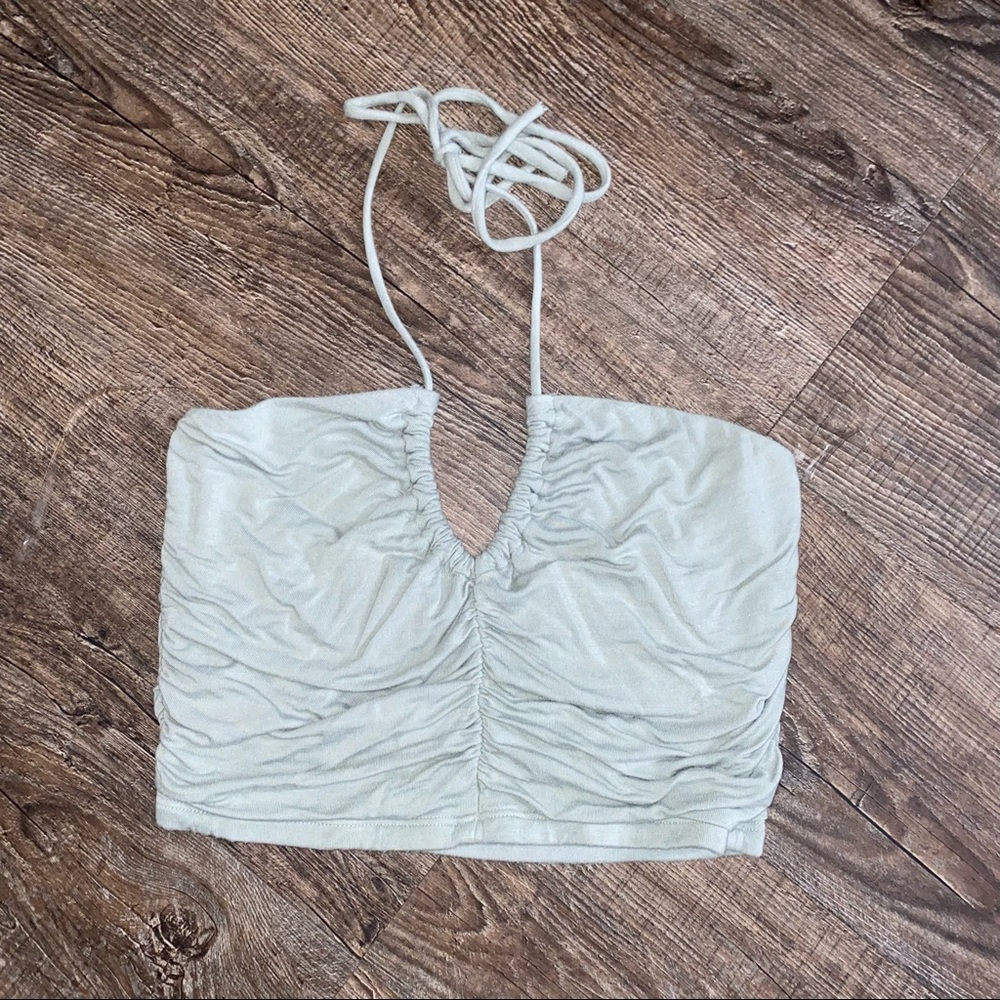 Crop top size small